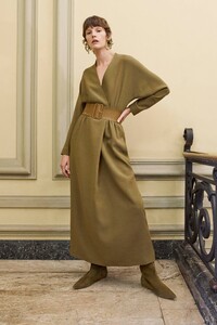 00019-Agnona-Pre-Fall-20.thumb.jpg.f9f0ef097dbe56e564eccbb262f519bc.jpg