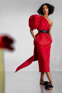 00019-Carolina-Herrera-Pre-Fall-2020.thumb.jpg.049085c232382d8f2175e3e92988b3f5.jpg