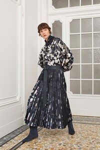 00020-Agnona-Pre-Fall-20.thumb.jpg.fe70d753bde82fd157ba182d6ab733b3.jpg