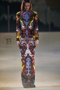 00020-BALMAIN-Pre-Fall-2020.thumb.jpg.d234e47becde6b24ed2f788cff1ffb70.jpg