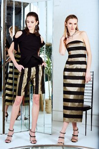 00020-Christian-Siriano-Pre-Fall-2020.thumb.jpg.a86f7c7c988c1c53afa70f2e58f6093a.jpg