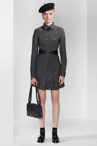 00021-christian-dior-pre-fall-2020.thumb.jpg.349ff537568d2ebf64bde72102f9301a.jpg