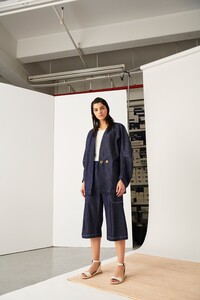 00023-Zero-Maria-Cornejo-Pre-Fall-2020-credit-Matthew-Kristall.thumb.jpg.922490697f7e4269008bf5ec22e236ef.jpg