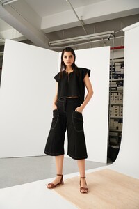 00028-Zero-Maria-Cornejo-Pre-Fall-2020-credit-Matthew-Kristall.thumb.jpg.4be4a1d3e44dedf747b6f1c72b8f5e7b.jpg