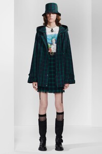 00028-christian-dior-pre-fall-2020.thumb.jpg.5793087381daa1e85d9e5a8650a928f5.jpg