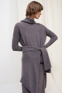 00028-tse-pre-fall-2020.thumb.jpg.9656627d468232359069ad4a646f72b6.jpg