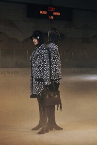 00030-BALMAIN-Pre-Fall-2020.thumb.jpg.971e3195684cb321e886179d3596974b.jpg