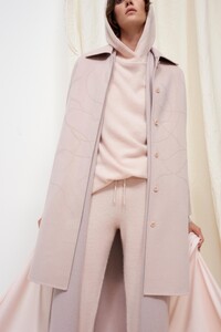 00030-tse-pre-fall-2020.thumb.jpg.3759fd613574471082e812d74e5fd26e.jpg