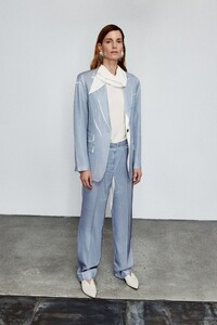 00031-3.1-Phillip-Lim-Pre-Fall-2020.thumb.jpg.63a4c9ea440c6b5ffc2f4f3dfb3430d1.jpg