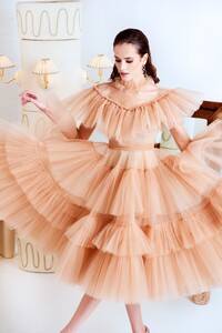 00035-Christian-Siriano-Pre-Fall-2020.thumb.jpg.f658161ec8aa7628342a7d42915acfd1.jpg