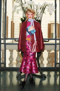 00037-Valentino-Pre-Fall-2020.thumb.jpg.e23d665807f1ae1320ae2924cece41f5.jpg