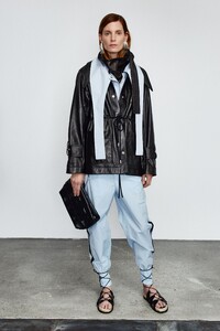 00038-3.1-Phillip-Lim-Pre-Fall-2020.thumb.jpg.5e5e8cef9c562b2e4d339021d7930e74.jpg