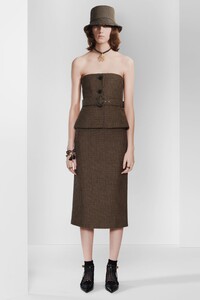00048-christian-dior-pre-fall-2020.thumb.jpg.086558cbb9aa4ef68954ad6f120ea89e.jpg