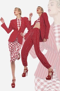 00048-norma-kamali-pre-fall-2020.thumb.jpg.28e3f94d579f17ed73c69eca346ea103.jpg