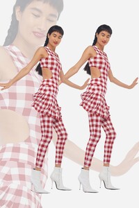 00057-norma-kamali-pre-fall-2020.thumb.jpg.28ef8d8ad894eae2ef9be770622c9302.jpg