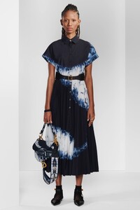 00067-christian-dior-pre-fall-2020.thumb.jpg.0953608976b440360e21428da2ca71f6.jpg