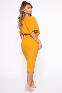10-25-19_Studio_3_DV_LE_09-35-57_4__D2899_Mustard_0548_JD.jpg