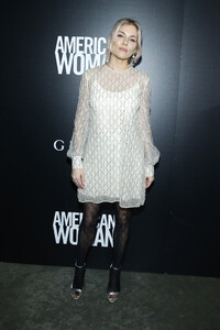 Sienna+Miller+American+Woman+New+York+Screening+PMK6bBfjV5tx.jpg