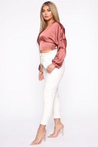 11-21-19_Studio_3_RM_LE_JJ_11-06-10_23__T2957_Rose_0524_KL.jpg