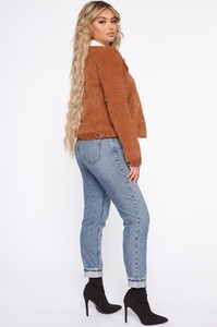 11-25-19_Studio_3_RM_JJ_10-52-46_24__JKJR0806_Camel_0766_JK.jpg