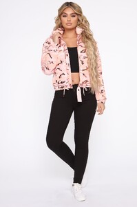 11-25-19_Studio_3_RM_JJ_11-03-57_25__JKJR0813_RoseGold_0792_RP.jpg