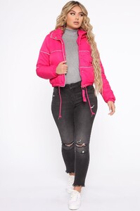 11-25-19_Studio_3_RM_JJ_11-11-52_28__JKJR0821_Fuchsia_0516_JK.jpg