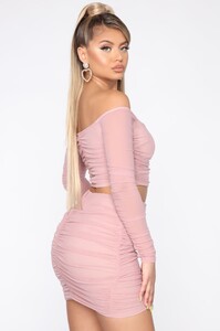 12-18-19_Studio_2_DD_JJ_14-00-06_42__ST2291_Mauve_29840_JK.jpg