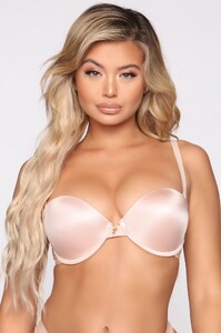 12-26-19_Studio_3_DM_LE_10-47-01_12__89111BRA_Nude_P_0553_JK.jpg