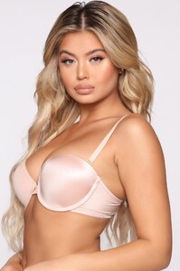 12-26-19_Studio_3_DM_LE_10-47-44_12__89111BRA_Nude_P_0508_JK.jpg