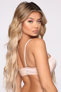 12-26-19_Studio_3_DM_LE_10-47-53_12__89111BRA_Nude_P_0512_JK_DD.jpg