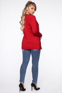 12-30-19_Studio_2_MA_KYS_11-28-22_32_SW1948_Red_P_31887_JK_JK.jpg