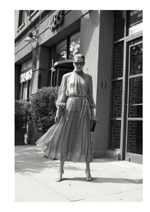 1336277200_VictoriaLeeNYFW2019byDaveBlake(311_NYFW_2019-09-1002_04.36)_2.thumb.jpg.e6d3e4cf962433915950431df775a03e.jpg
