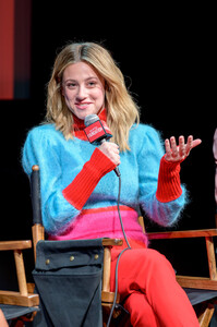 Lili+Reinhart+SAG+AFTRA+Foundation+Conversation+GlLbC2Jcyyex.jpg