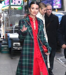      lea051219BZNimage140.jpg
