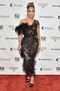 Jennifer+Lopez+IFP+29th+Annual+Gotham+Independent+IyGxN-RfAvVx.jpg