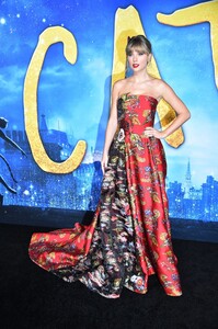         tay161219BZNimage151.jpg