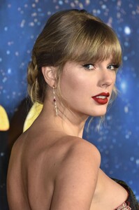         tay161219BZNimage107.jpg