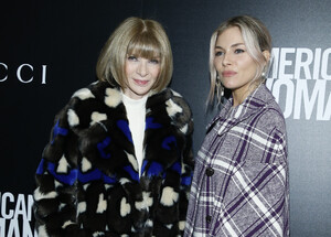 Anna+Wintour+American+Woman+New+York+Screening+3YAS81qZztpx.jpg