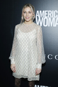 Sienna+Miller+American+Woman+New+York+Screening+93XVhnPDSbex.jpg