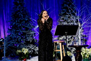         lea201219BZNimage122.jpg
