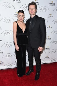 lea091219BZNimage107.jpg