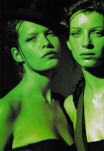 1673331339_PIPOCA-Numro56(September2004)-Performance-007.thumb.jpg.f0a431f1d86677654385a951b0c8d51b.jpg