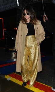         sel111219BZNimage1003.jpg