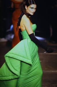 1776071623_JeanPaulGaultier1995Fall(23).thumb.jpg.876ef46d054e6a7c9fb9ffe5645bd409.jpg