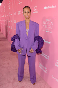 Alicia+Keys+Billboard+Women+Music+2019+Presented+uPE2tfjwJi2x.jpg