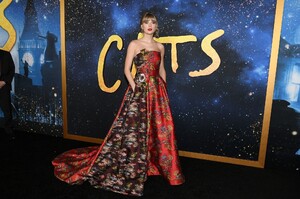         tay161219BZNimage168.jpg