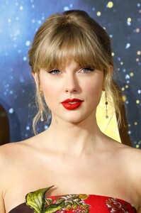         tay161219BZNimage106.jpg