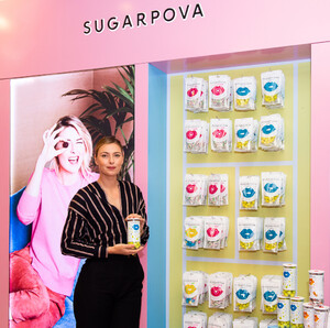 Maria+Sharapova+Meet+Greet+Candylicious+x3r6UqiEyYsx.jpg