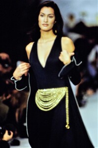 192738184_yasmeen-ghauri(10).thumb.jpg.fe3ef9b79dc85931b9ea8f67b410be85.jpg