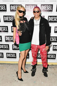 Paris+Hilton+DIESEL+Wynwood+28+Event+UDrCe-EvkYex.jpg